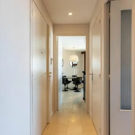 Centrally Located Flat With Sea View Terrasse * Канны