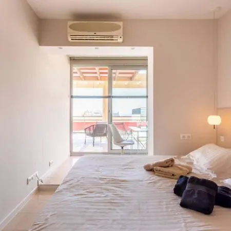 Апартаменты Centrally Located Flat With Sea View Terrasse Канны